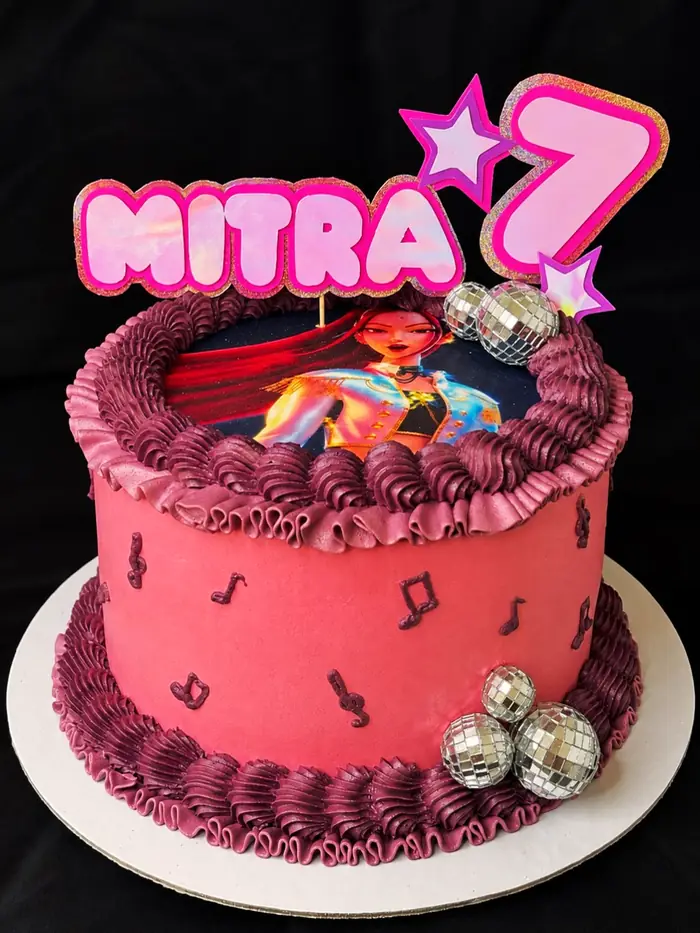 Torta Huntrix za Mitru: Disko kugle i note